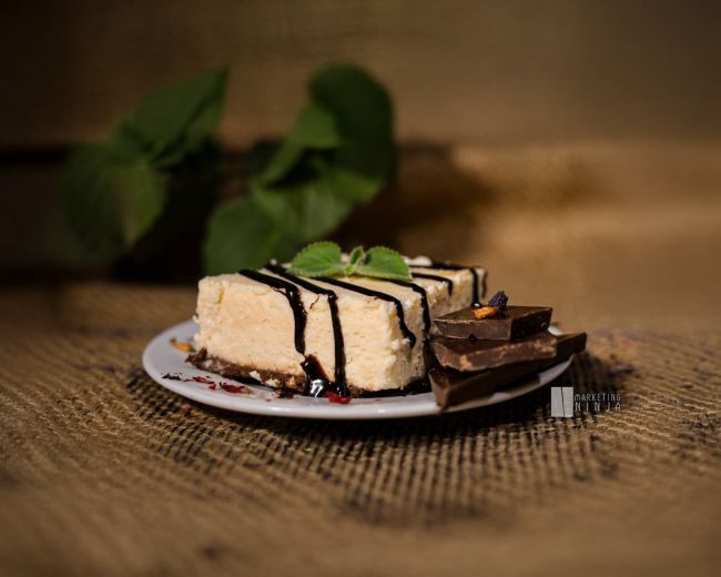 Sernik z mascarpone na czekoladowym spodzie 